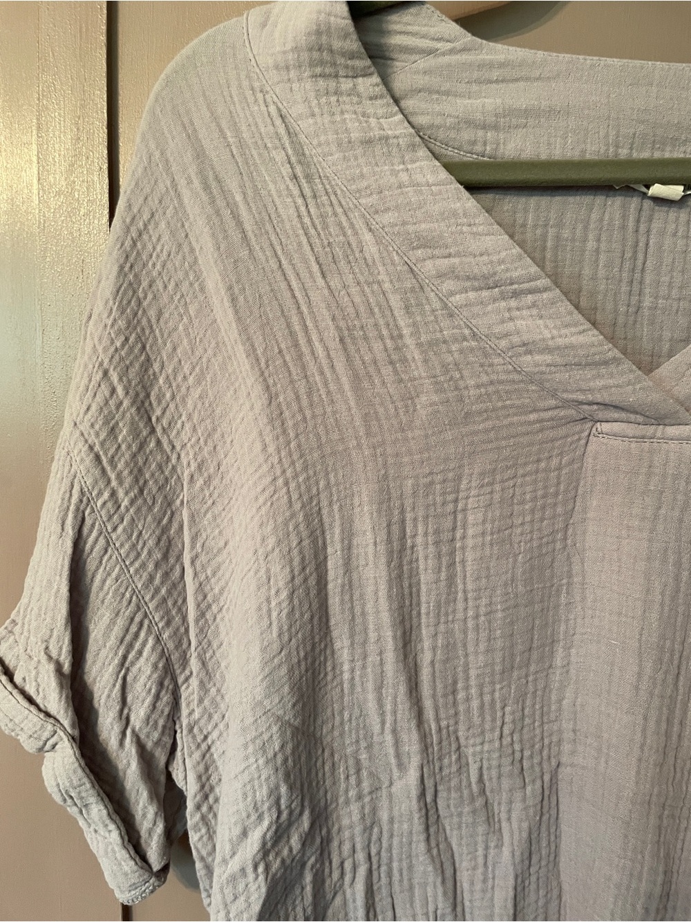 V-Neck Gauze Top in Lavender